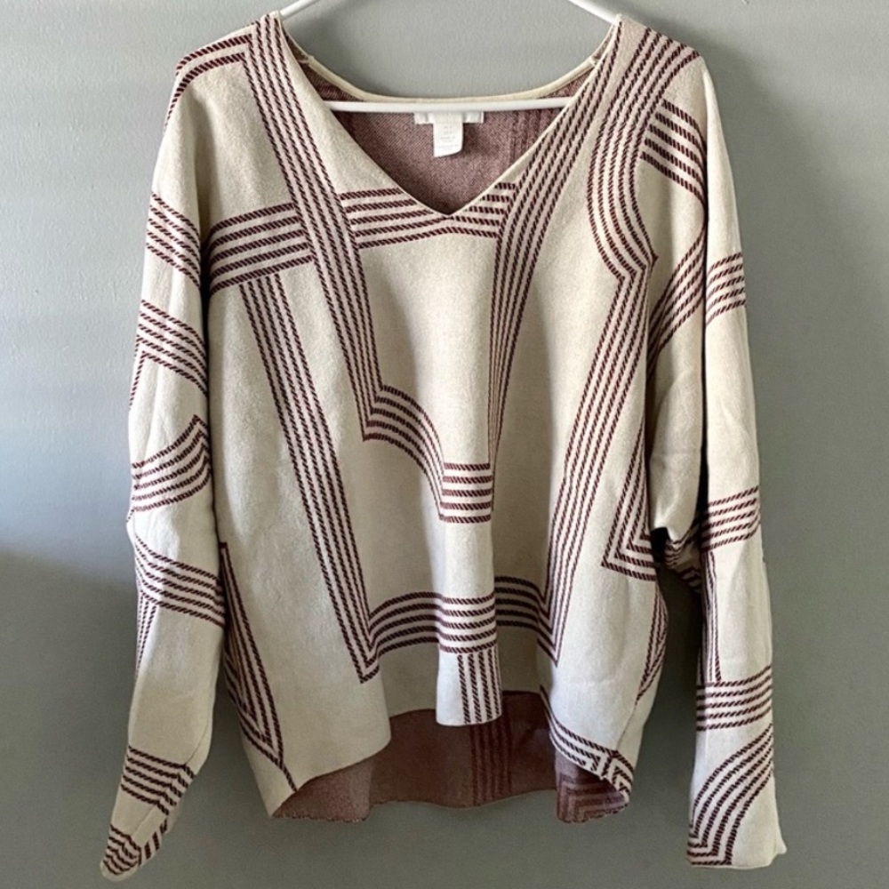 H&M maroon abstract striped pattern cream ecru long sleeve v-neck light sweater
